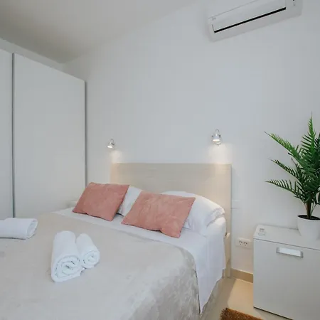 With Parking Space Seget Donji, - 22549 Apartment *