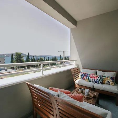 Apartment With Parking Space Seget Donji, - 22549 Trogir