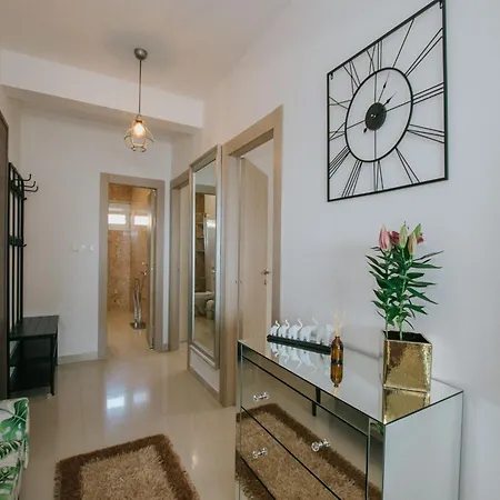 With A Parking Space Seget Donji, - 22549 شقة تروغير
